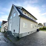 Sentrumsnaer Med 4 Soverom - Aurora * Tromsø