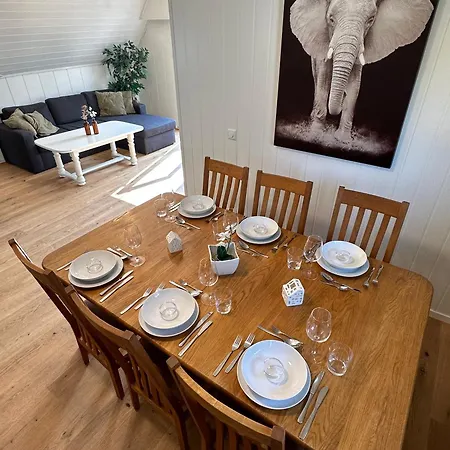 Διαμέρισμα Sentrumsnaer Med 4 Soverom - Aurora Τρόμσο