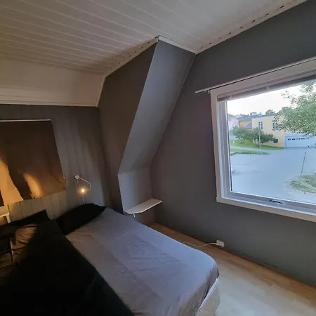 Sentrumsnaer Med 4 Soverom - Aurora Тромсё