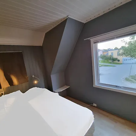 Sentrumsnaer Med 4 Soverom - Aurora Апартаменты Тромсё