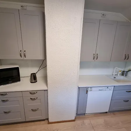 Sentrumsnaer Med 4 Soverom - Aurora