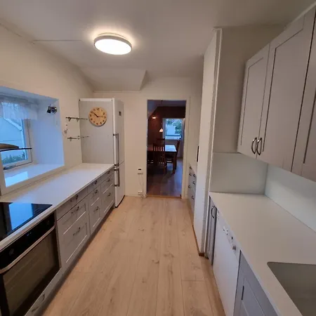 Апартаменты 4-Bedroom Apt, Mountain View - Aurora Тромсё