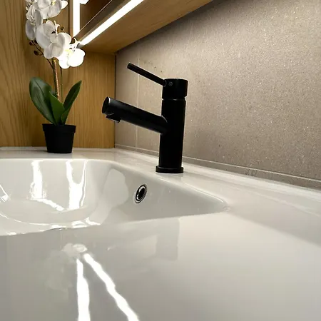 Sentrumsnær Med 4 Soverom - Aurora * Tromsø