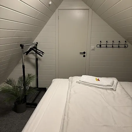 Leilighet Sentrumsnær Med 4 Soverom - Aurora